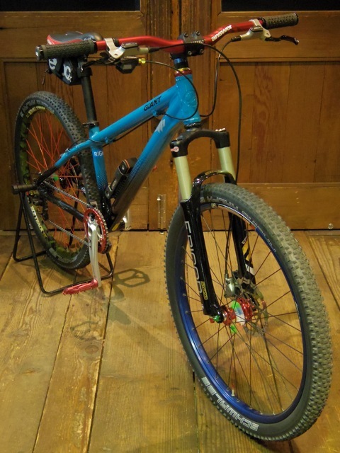 GIANT STP MTB パーツ交換多数　室内保管 GIANT STP MTB パーツ交換多数 室内保管