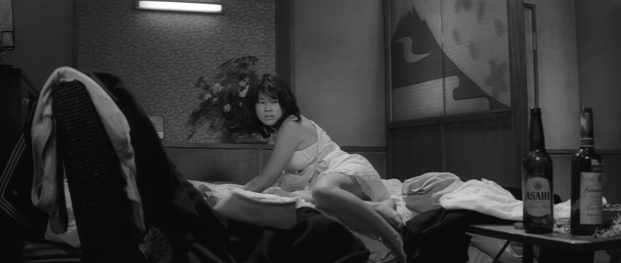 吉村実子（Jitsuko Yoshimura）「豚と軍艦」（1961）《後編》_e0042361_08034608.jpg