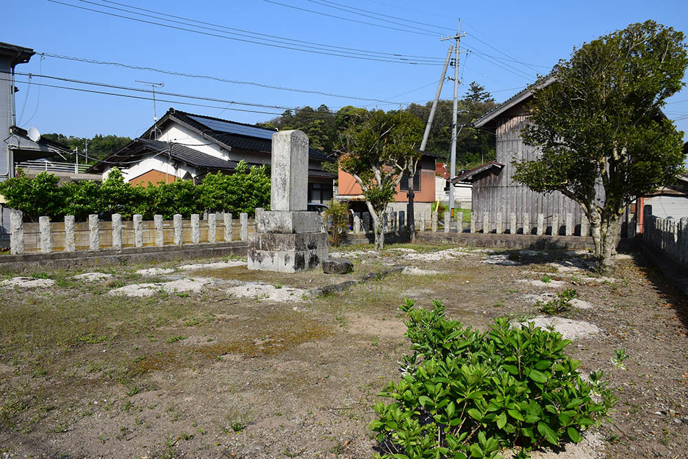 太平記を歩く。 その53 「名和氏館跡」 鳥取県西伯郡大山町_e0158128_19364294.jpg