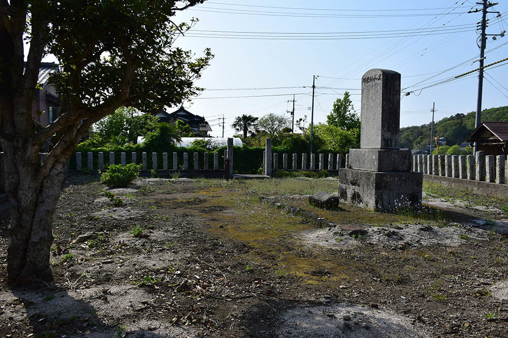 太平記を歩く。 その53 「名和氏館跡」 鳥取県西伯郡大山町_e0158128_19400197.jpg
