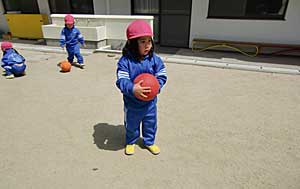 ボールコロコロ…_e0325335_1315422.jpg