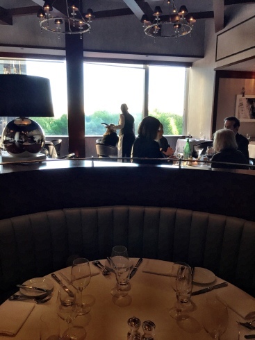 とうとうnyでの最後の晩餐会 ステーキで楽しく ニューヨーク 味覚のミラーボール2