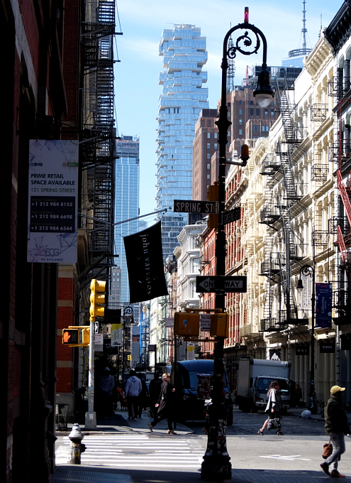 NYで話題のジェンガみたいな新築高層コンドミニアム、56 Leonard_b0007805_9554693.jpg
