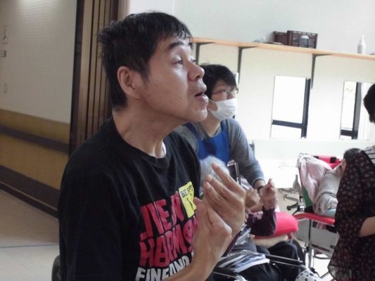5/9 日中活動_a0154110_15341870.jpg