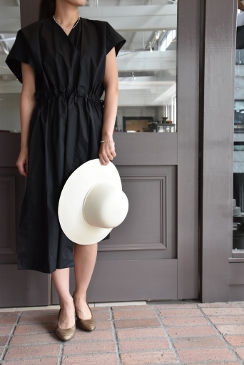 SOFIE D\'HOORE より_e0127399_16363000.jpg
