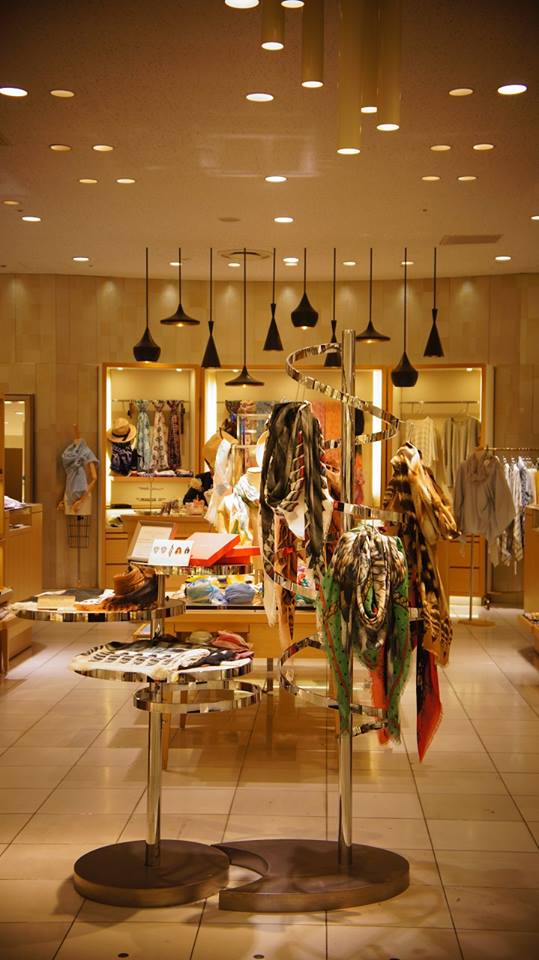 明日より開催!ISETAN新宿本店1階Vassilisaヴァシリサスカーフ展!_b0115615_2193635.jpg