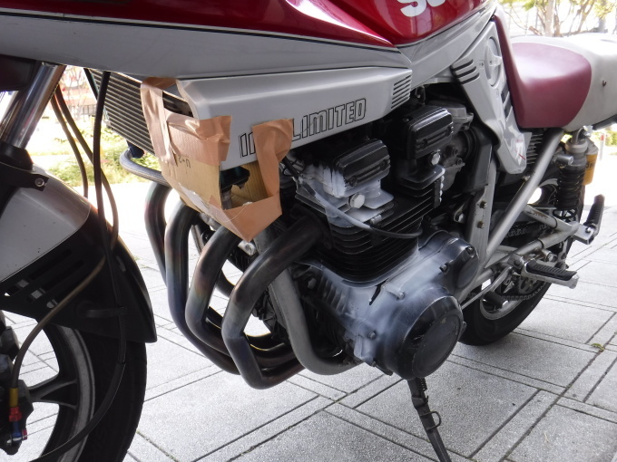 GSX1100S・・・刀オイル漏れ。その1