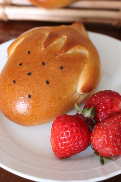 いちごクリームパン オーブン手帖