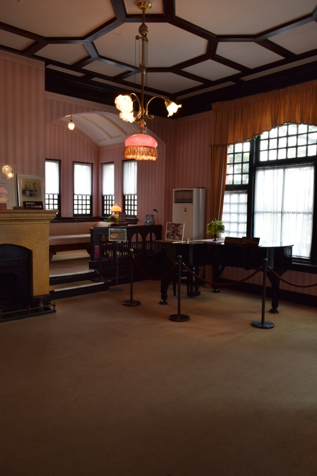 神戸市北野町の風見鶏の館(明治モダン邸宅再訪)_f0142606_12035871.jpg