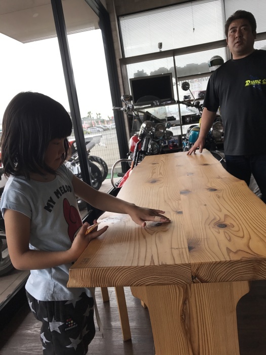 New...テーブル参上_f0178858_17052072.jpg