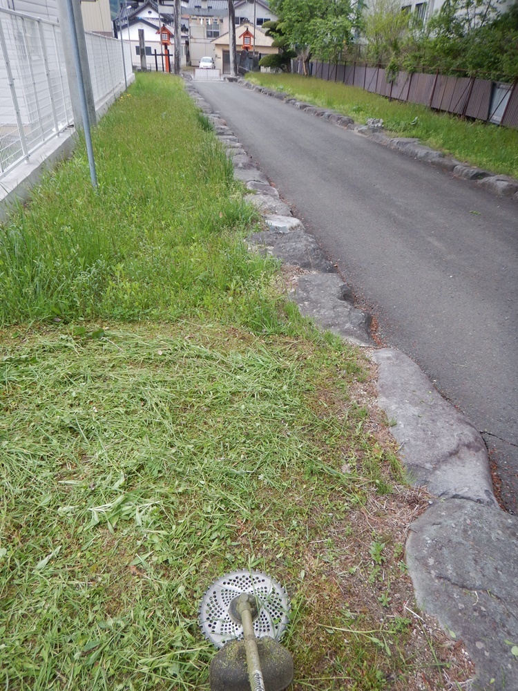 表参道草刈り作業_c0111229_20042232.jpg