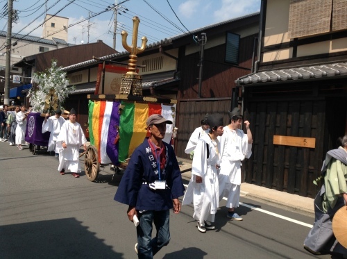 川上さんご来店・新日吉神社神幸祭_b0153663_18213802.jpeg