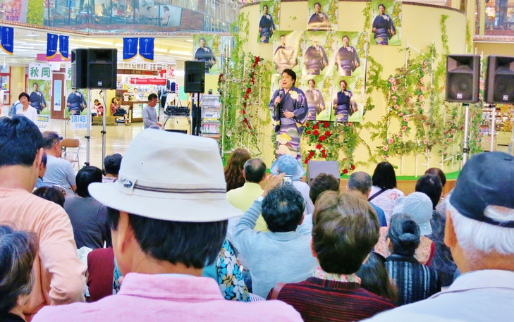 夫婦花発売記念ミニライブ・東岸和田トークタウン_b0083801_14434419.jpg