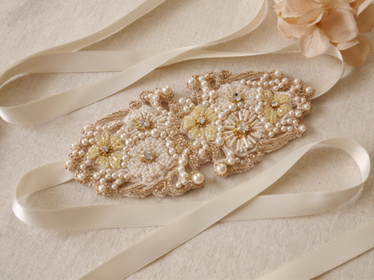 ビーズ刺繍のヘッドアクセサリー アクセサリー制作の日々 Merienda