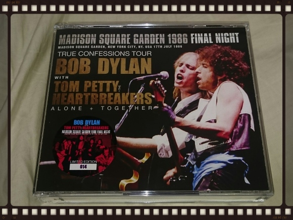 BOB DYLAN with TOM PETTY AND THE HEARTBREAKERS / MADISON SQUARE GARDEN 1986 FINAL NIGHT_b0042308_17113558.jpg