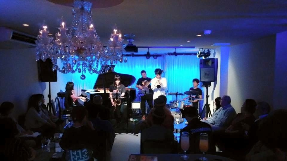 Jazzlive comin 本日17日は 新人ジャズメンを応援するセッション!_b0115606_11372433.jpg
