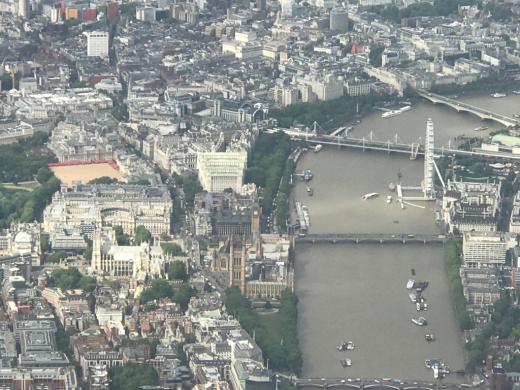 I have spending a transfer time in London_c0128818_01024330.jpg