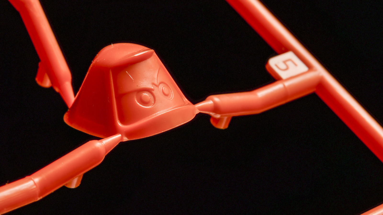 プラモデル界のペレストロイカ。ディズニーキャラが切り拓く飛行機プラモの新たな地平の話。_b0029315_00070911.jpg