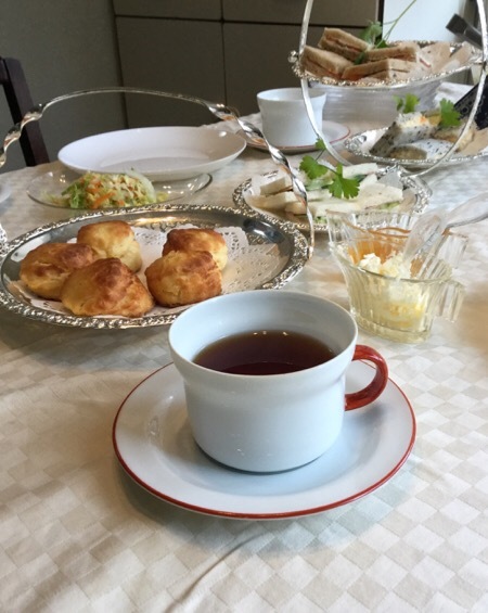 同じものなのに 器の形で味が変わるのですね グルグルつばめ食堂 同じものなのに 器の形で味が変わるのですね グルグルつばめ食堂