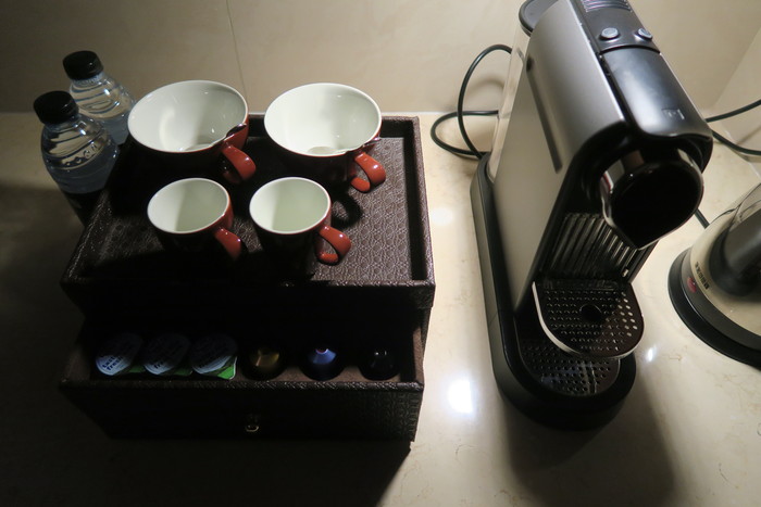 f0036857_23295650.jpg
