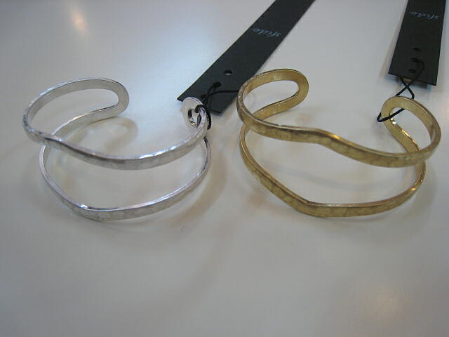 ｓｆｉｄｅ スフィーデ Ｃｕｒｖｅｒｄ　ｌｉｎｅ　ｂａｎｇｌｅ　ＳＩＬＶＥＲ_a0089359_19341512.jpg