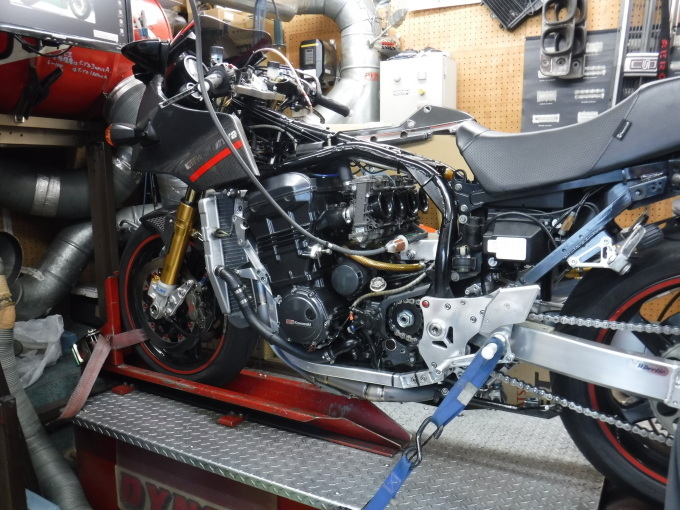 GPZ900Rマーキュリー号の仕様変更・・・その2_a0163159_21315185.jpg