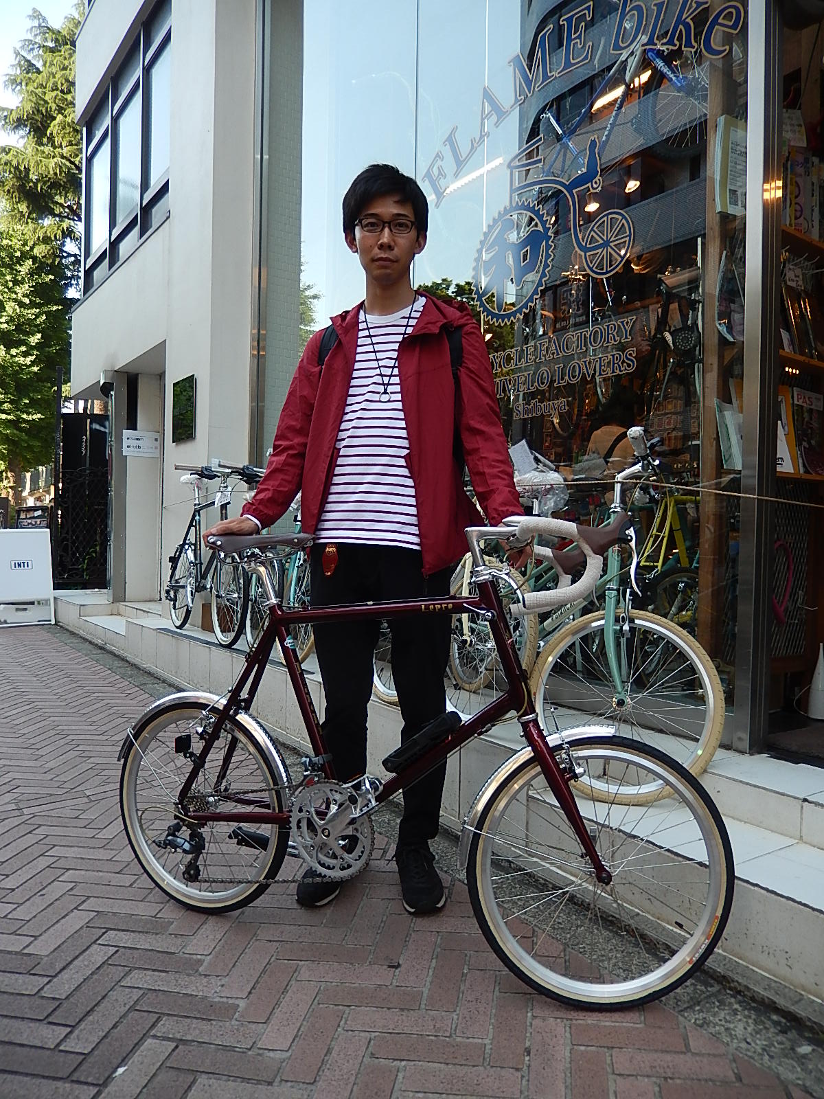 5月20日　渋谷　原宿　の自転車屋　FLAME bike前です_e0188759_19485061.jpg