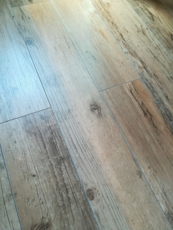 床はフロアタイル 鎌倉の小さなトリミングルーム Utatane