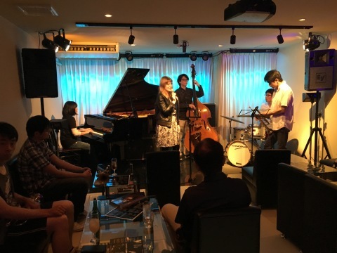 Jazzlive comin 本日 明日の営業は おやすみ です。_b0115606_09552536.jpg