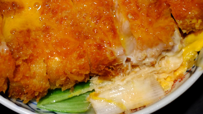 「飯田橋 主水の極上カツ丼」_a0000029_821743.jpg