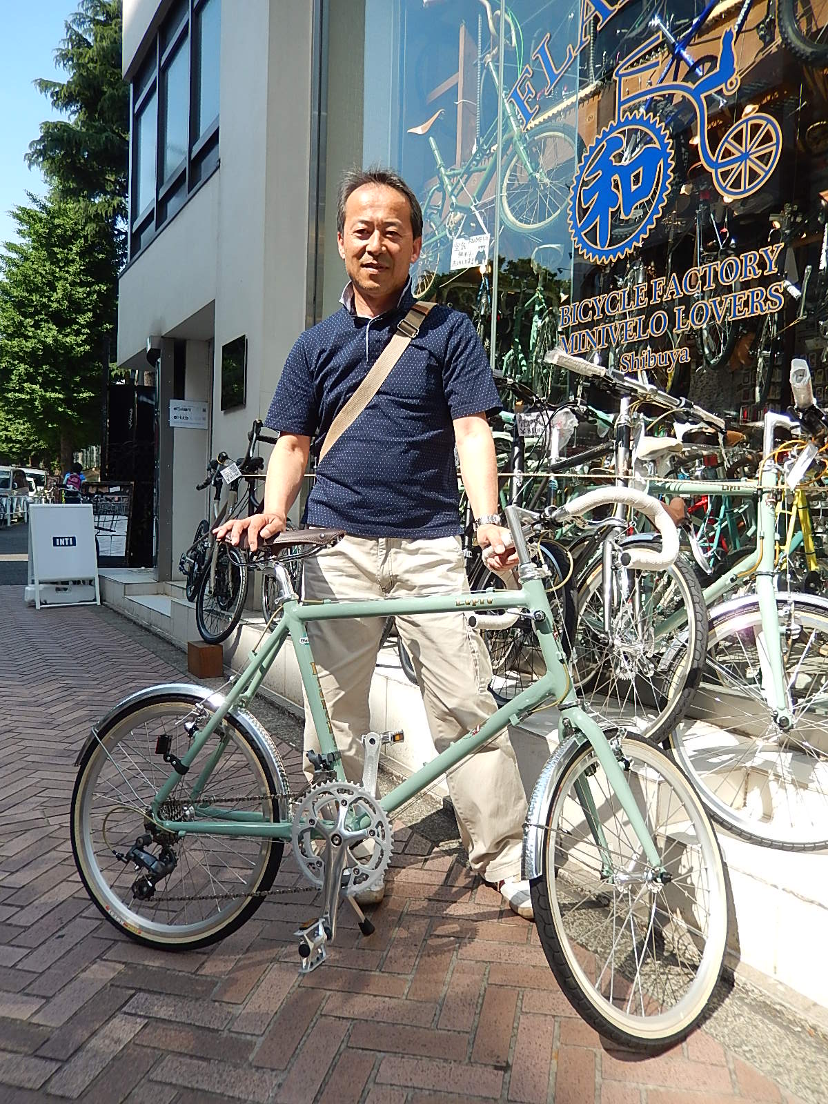 5月21日　渋谷　原宿　の自転車屋　FLAME bike前です_e0188759_19211823.jpg