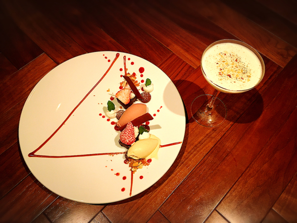 スイーツカフェ&バー フィナンシェ_e0292546_02563938.jpg