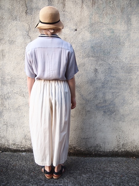 新入荷サンダル&オススメ初夏2コーデ_c0330558_22050297.jpg