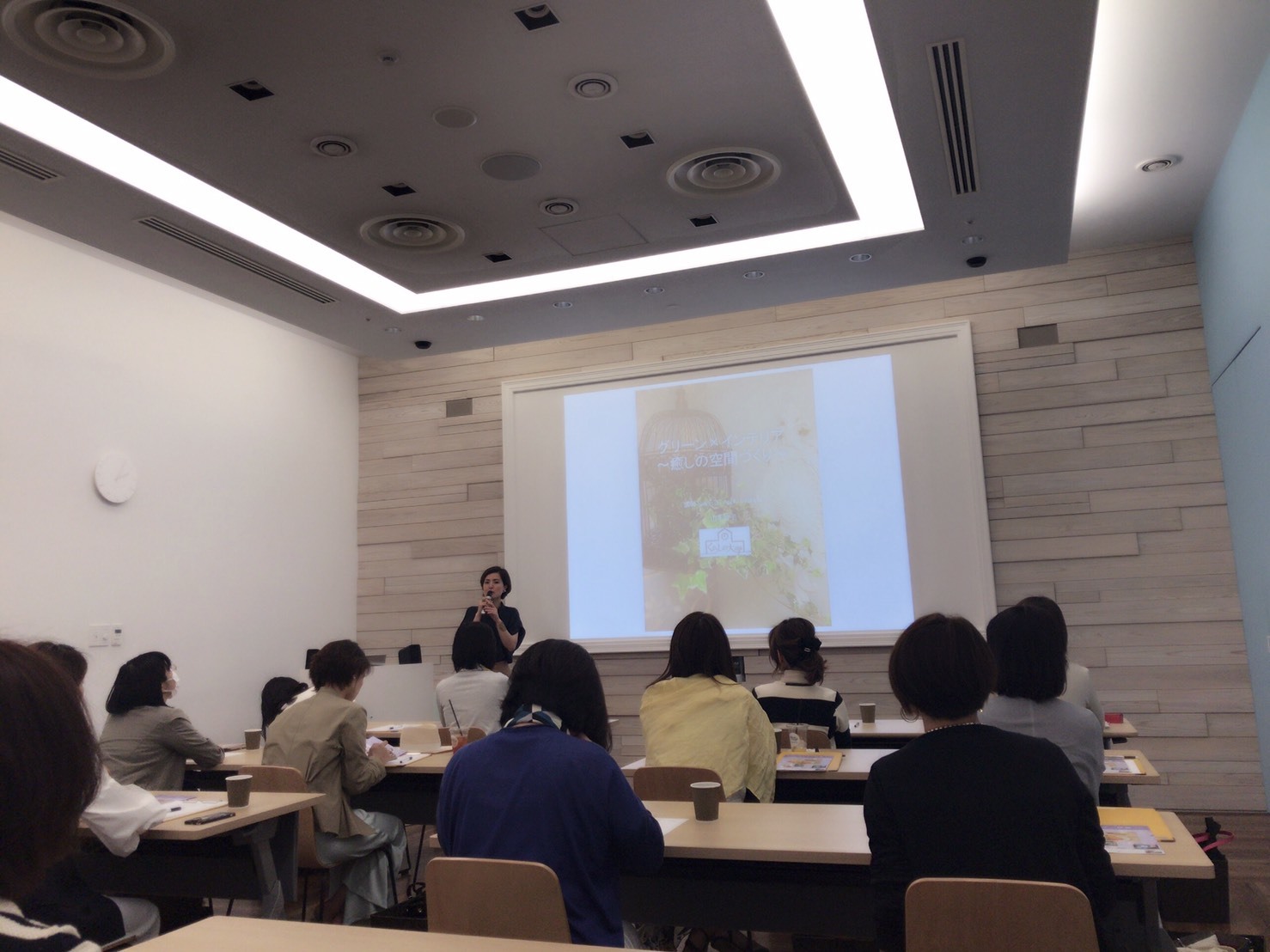 5月のパナソニック くらしの大学 はグリーンインテリアでした。_f0375763_23330588.jpg
