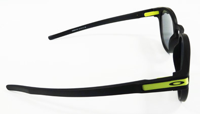 OAKLEY(オークリー)ライフスタイルサングラスLATCH(ラッチ)ヴァレンティノ ロッシ シグネチャーモデル入荷!_c0003493_11361197.jpg