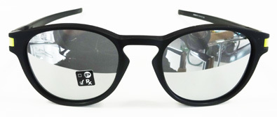 OAKLEY(オークリー)ライフスタイルサングラスLATCH(ラッチ)ヴァレンティノ ロッシ シグネチャーモデル入荷!_c0003493_11361804.jpg