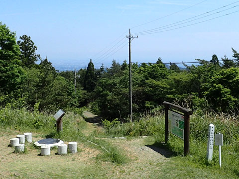 e0293913_1183970.jpg