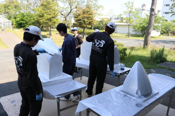 新入生製作樹脂塗り_c0139127_12262586.jpg