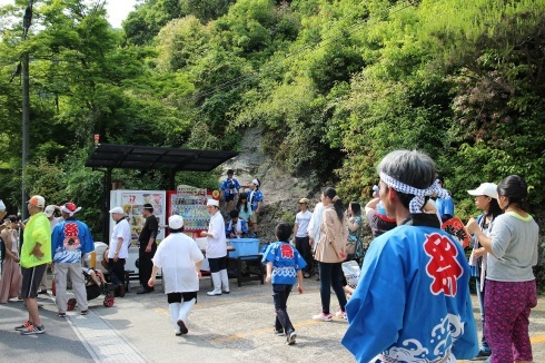 2017年５月21日　逢阪山の蝉丸神社例祭_c0078659_11561675.jpg