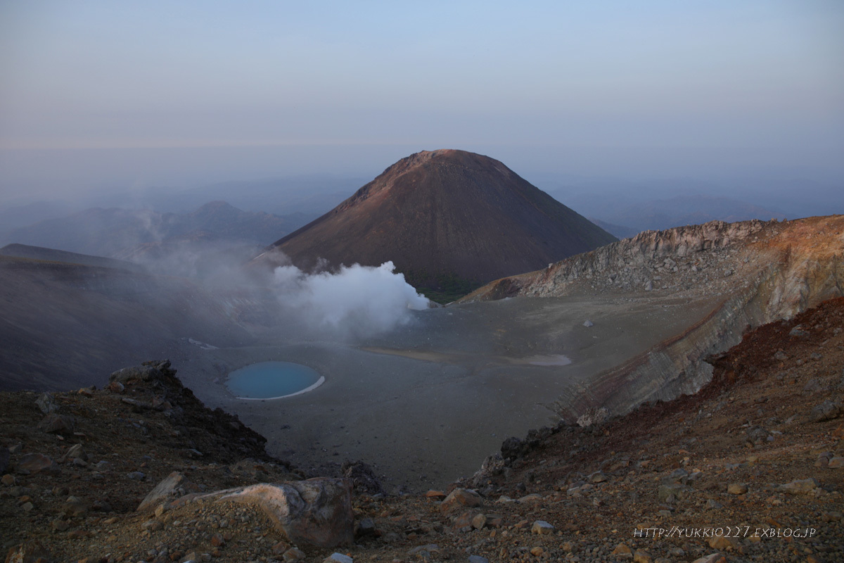 雌阿寒岳　春はあけぼの。。。_f0054366_13430774.jpg