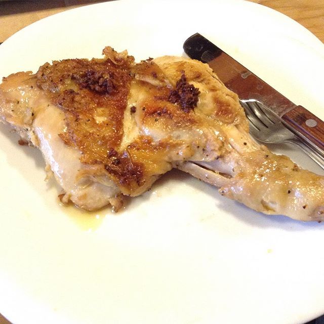 なかなかてこずる鶏骨付きモモ焼き_a0334793_06404709.jpg
