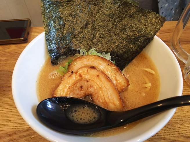 ある日のラーメン 南浦和 たくぞうのらーめん So Much Life ある日のラーメン 南浦和 たくぞうのらーめん So Much Life