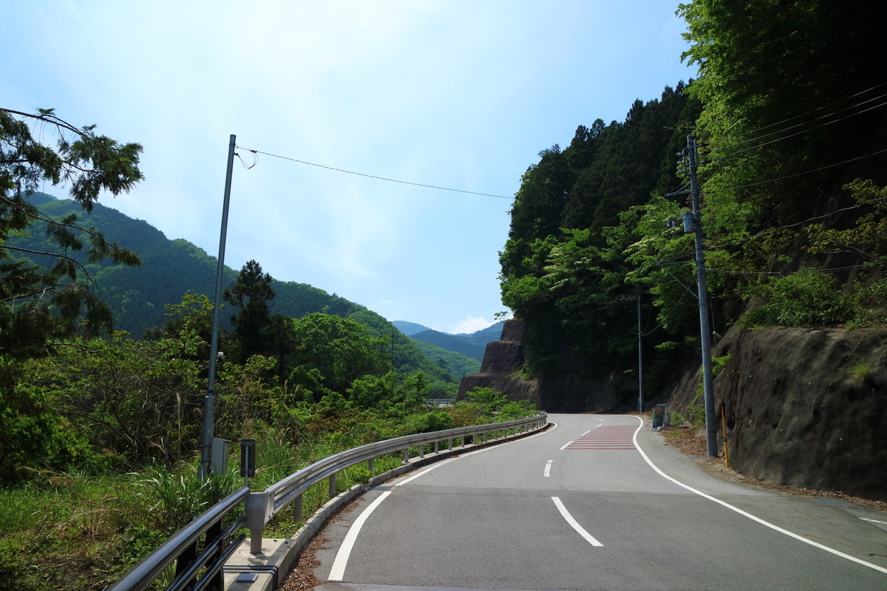 地味に過酷で地味な鶴峠ライド_a0360141_00283674.jpg