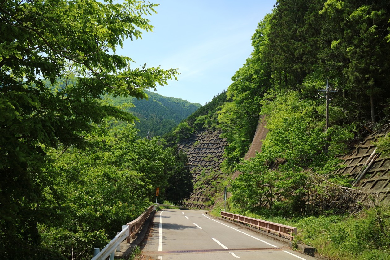 地味に過酷で地味な鶴峠ライド_a0360141_00354057.jpg