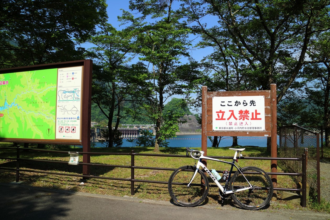 地味に過酷で地味な鶴峠ライド_a0360141_09422585.jpg