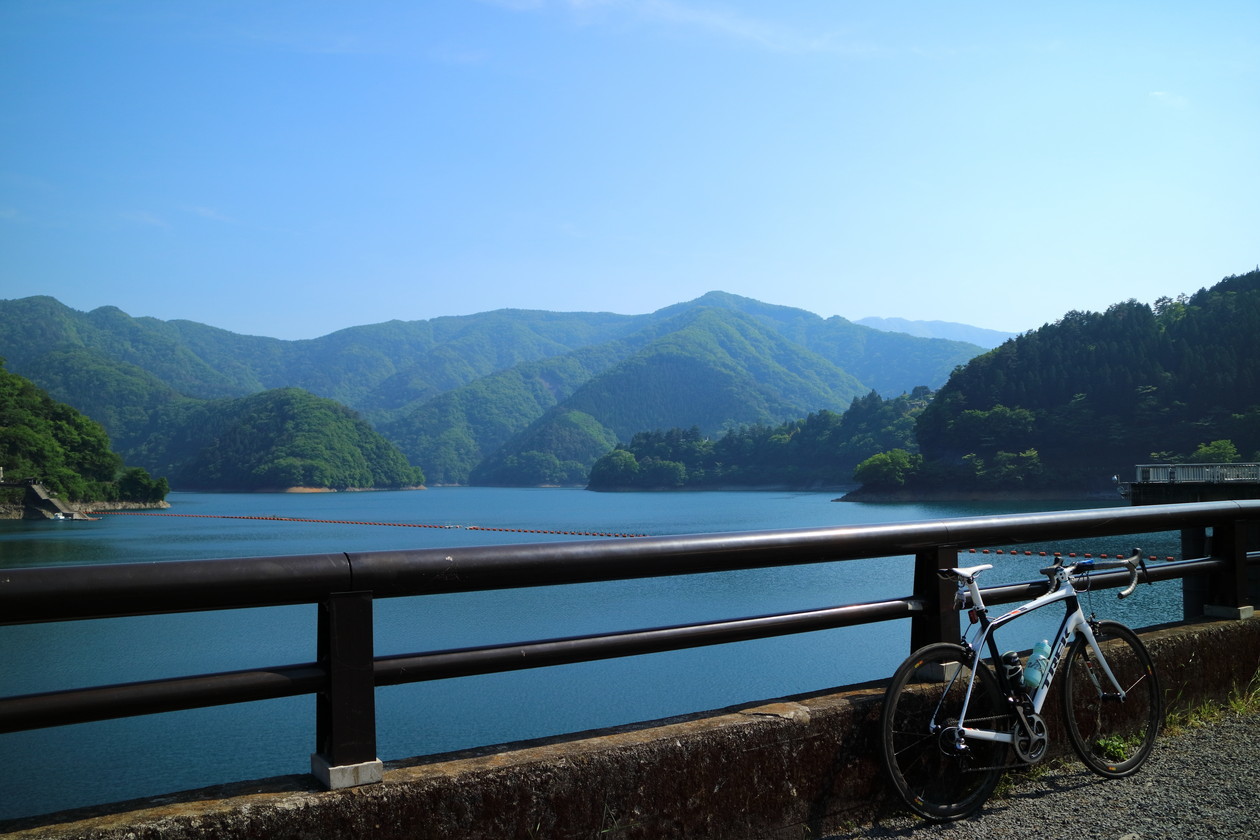 地味に過酷で地味な鶴峠ライド_a0360141_09534003.jpg