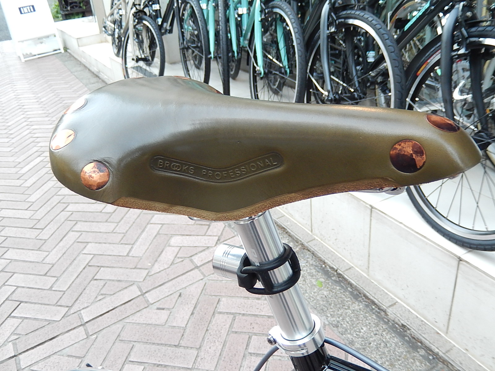 5月24日 渋谷 原宿 の自転車屋 FLAME bike前です_e0188759_21103574.jpg