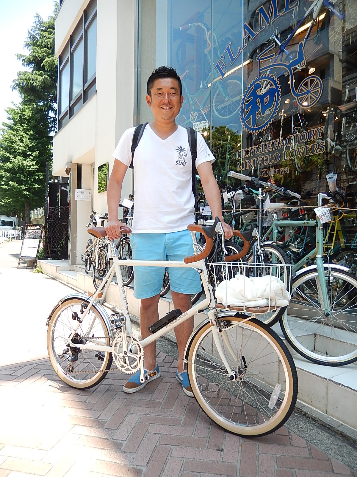 5月24日　渋谷　原宿　の自転車屋　FLAME bike前です_e0188759_21182260.jpg