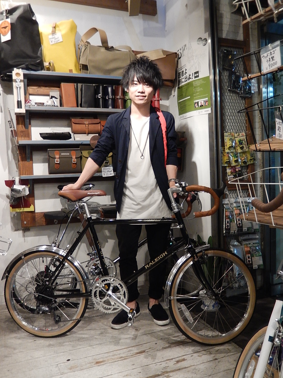 5月24日　渋谷　原宿　の自転車屋　FLAME bike前です_e0188759_2120167.jpg