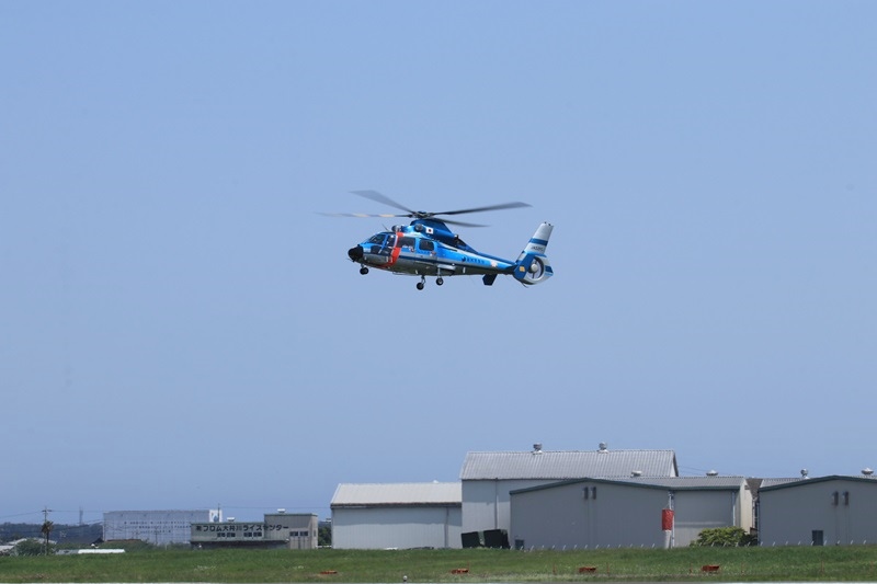 静浜基地航空祭2017♪　～県警ヘリ～_a0167759_1655155.jpg